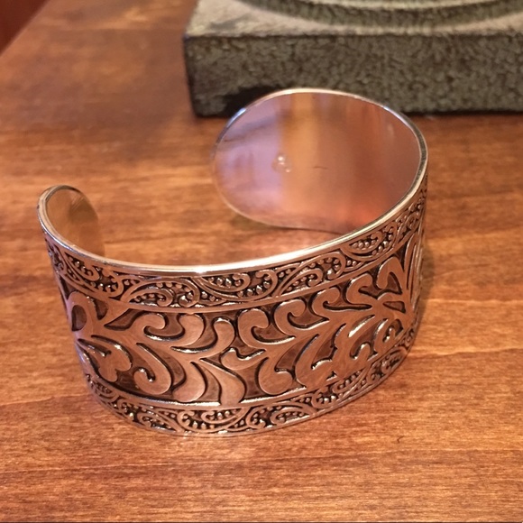 Premier designs cuff - Picture 1 of 2